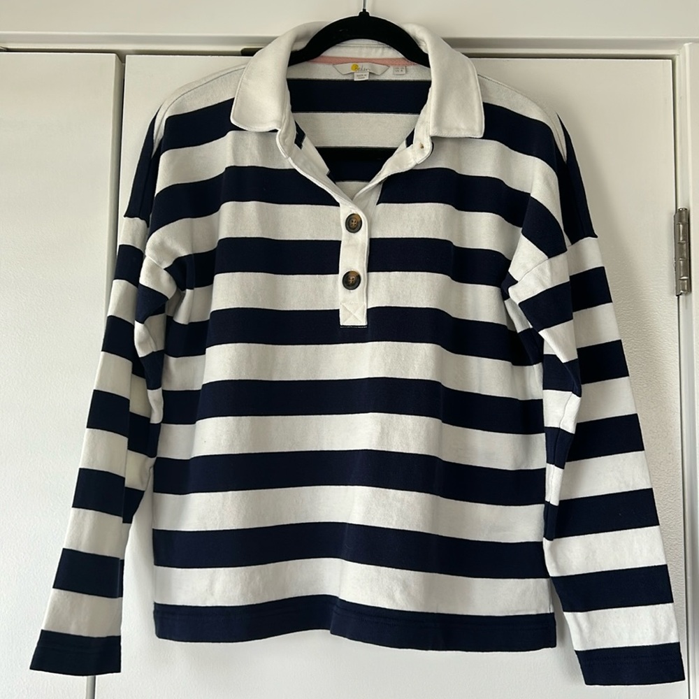 Boden navy & white t-shirt top